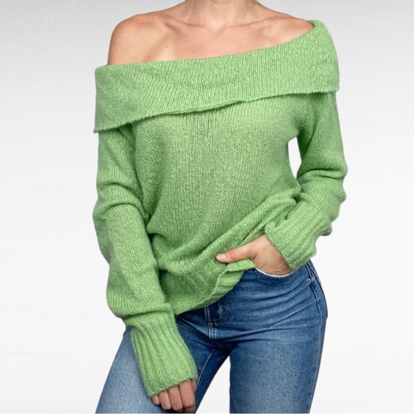 BISOU BISOU Michele Bohbot | Light Pear Green Turn Down Cold Shoulder Sweater - Picture 1 of 5